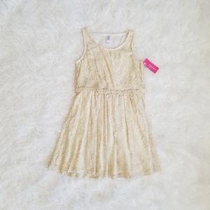 Girls dress